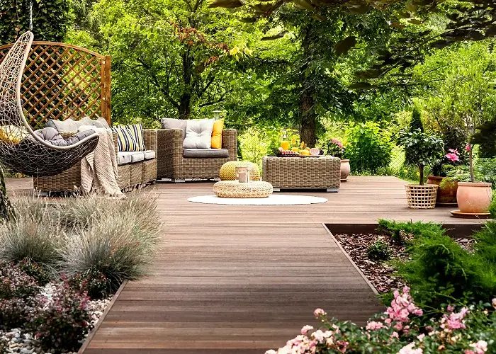 Outdoor Living 7